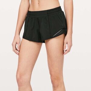 Lululemon Hotty Hot Short
I| *2.5" Black